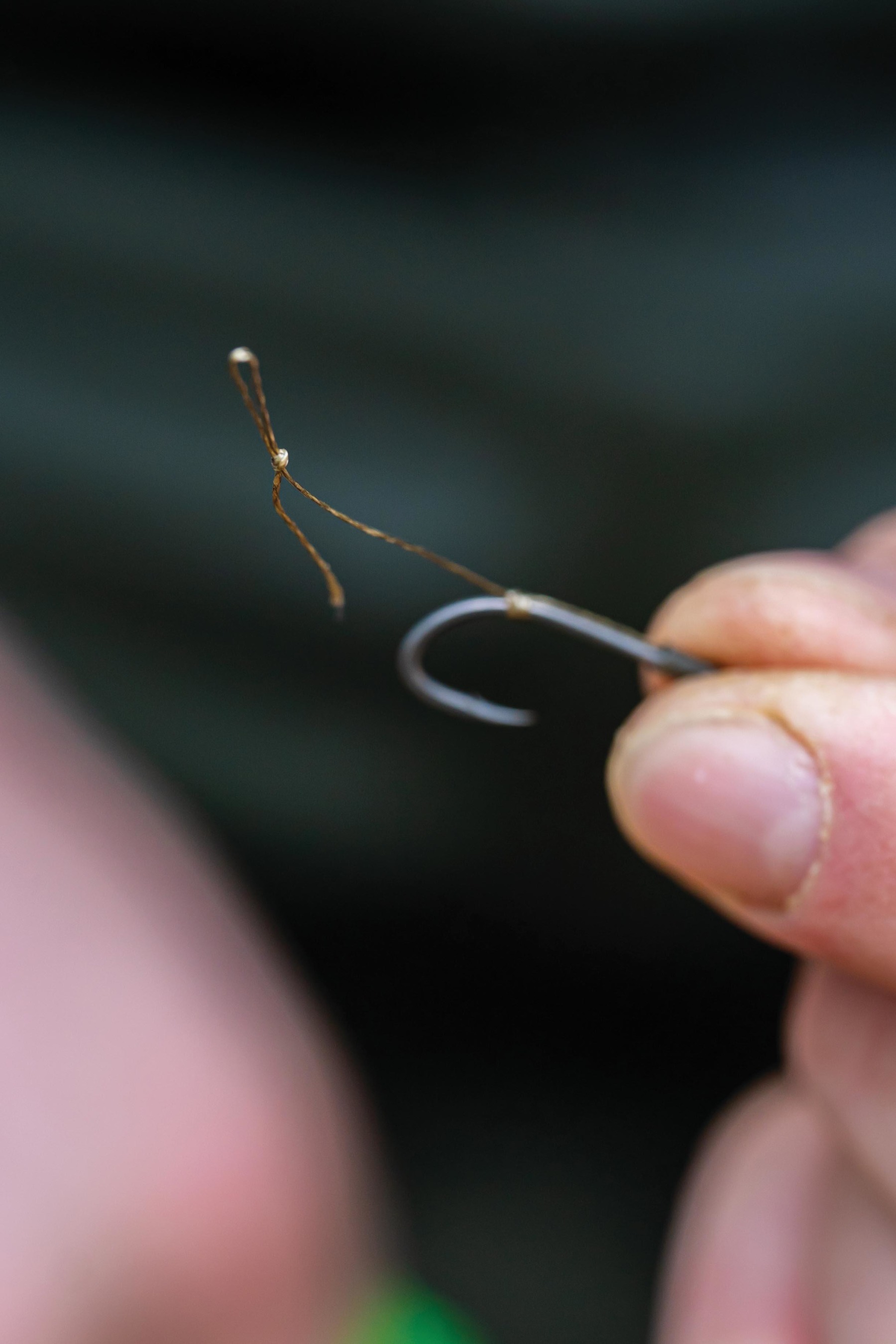 Set the hair length by tying a small loop in the end. 