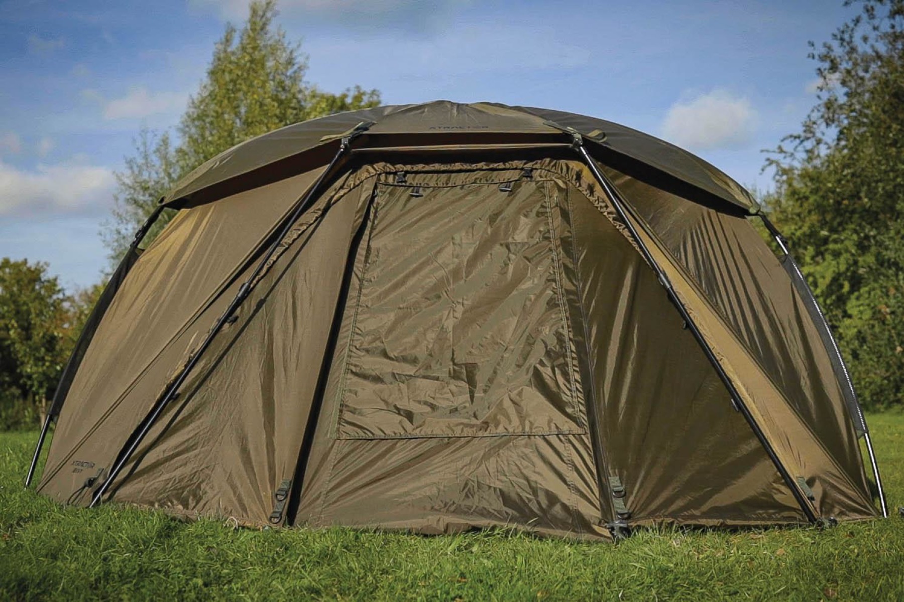 Sonik Xtractor Fishing Bivvy – The Tackle Lounge